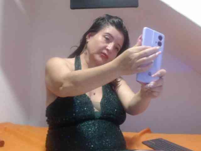 DeboraCienfuegos25 webcam