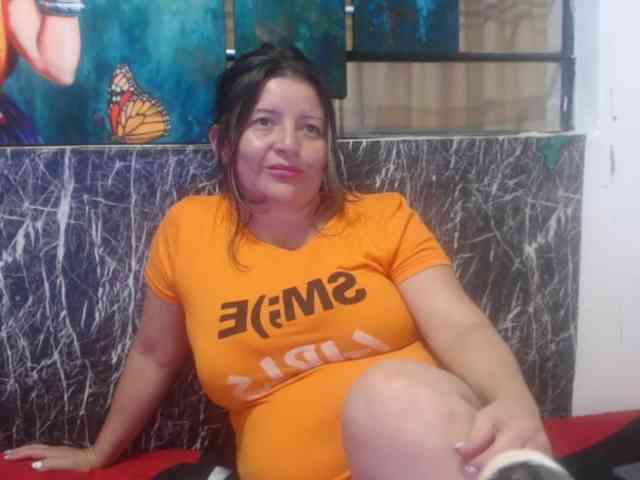 DeboraCienfuegos25 webcam