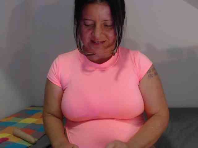 DeboraCienfuegos25 webcam