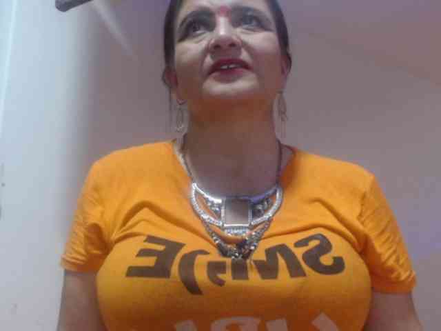 DeboraCienfuegos25 webcam