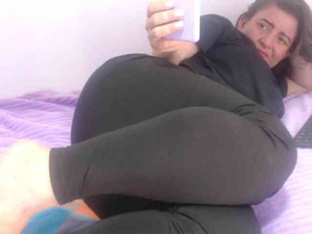 DeboraCienfuegos25 webcam