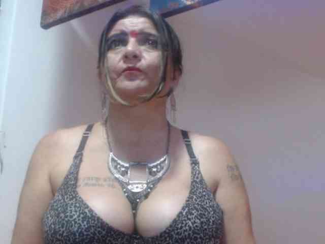 DeboraCienfuegos25 webcam