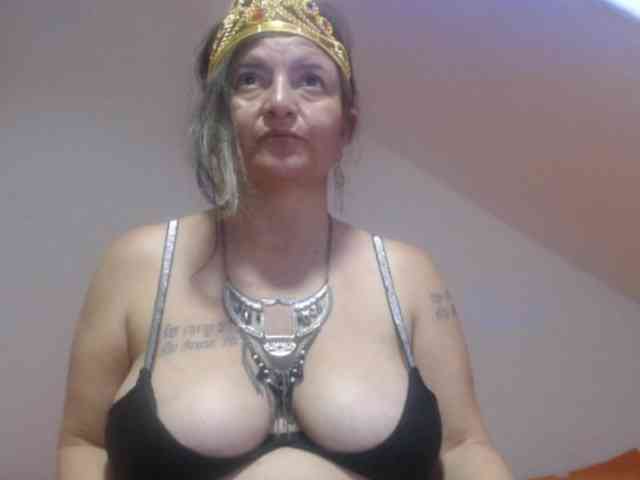 DeboraCienfuegos25 webcam