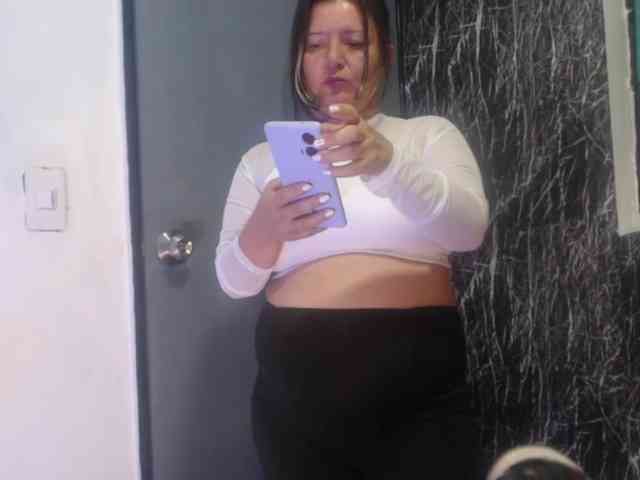 DeboraCienfuegos25 webcam