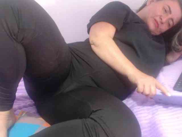 DeboraCienfuegos25 webcam