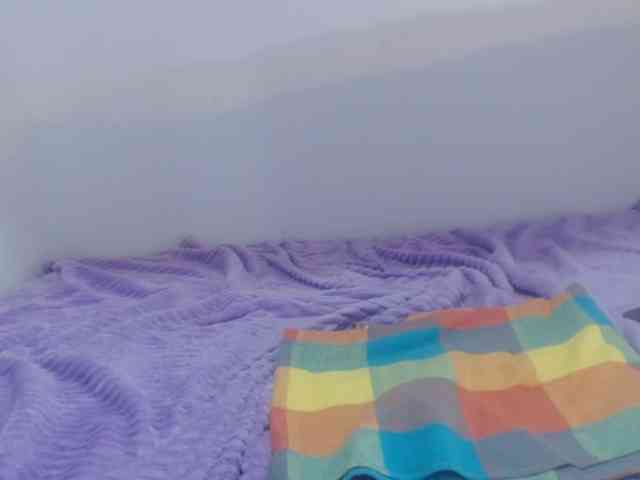 DeboraCienfuegos25 webcam