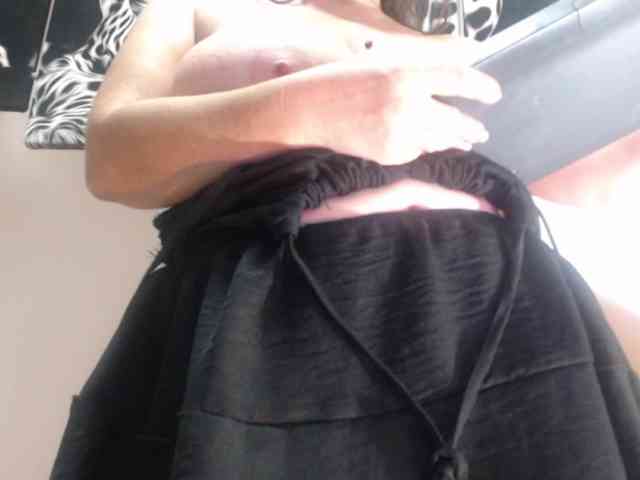 DeboraCienfuegos25 webcam