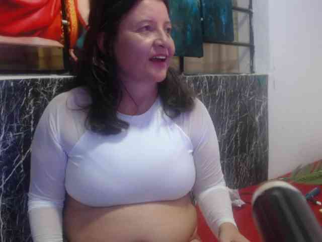 DeboraCienfuegos25 webcam