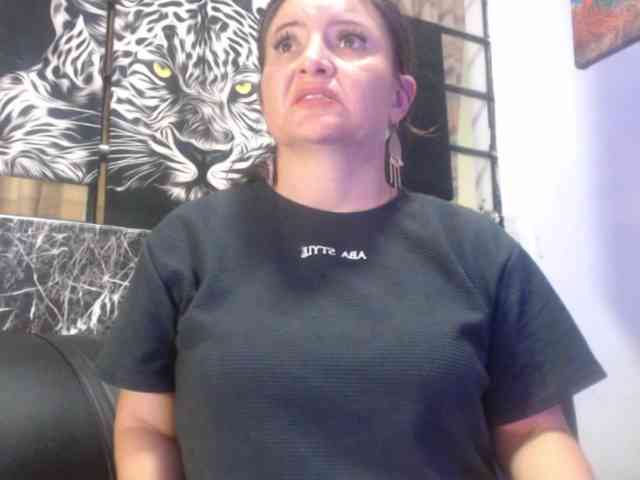 DeboraCienfuegos25 DeboraCienfuegos25