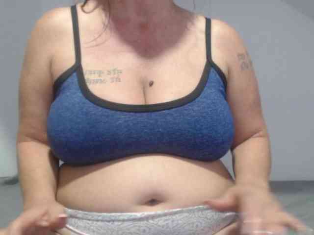 DeboraCienfuegos25 webcam