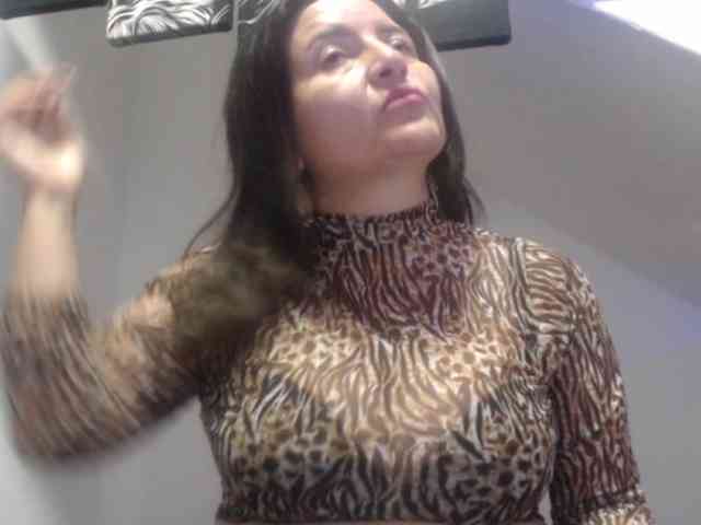 DeboraCienfuegos25 webcam