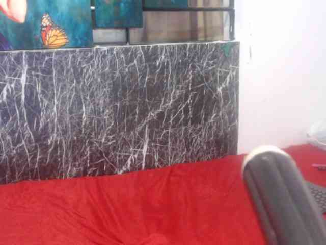 DeboraCienfuegos25 webcam