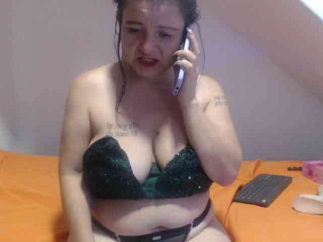 DeboraCienfuegos25 webcam