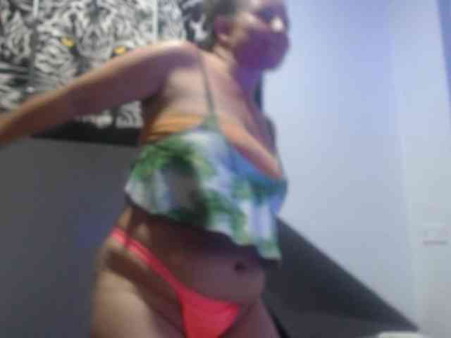 DeboraCienfuegos25 webcam