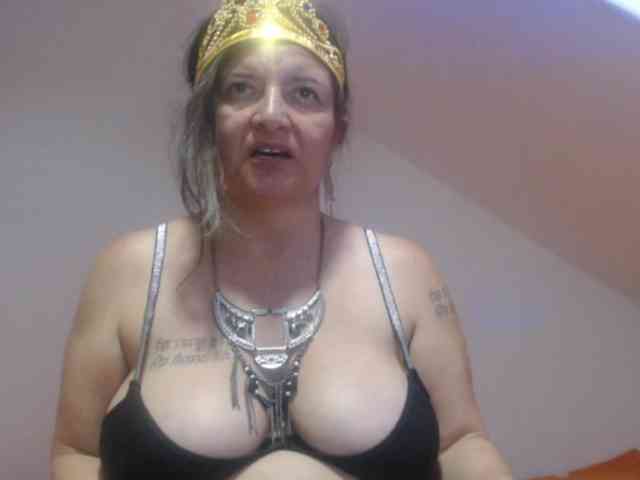 DeboraCienfuegos25 webcam