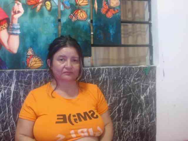 DeboraCienfuegos25 webcam