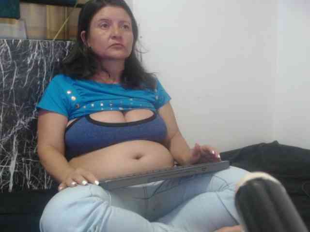 erotic roleplay chatroom DeboraCienfuegos25