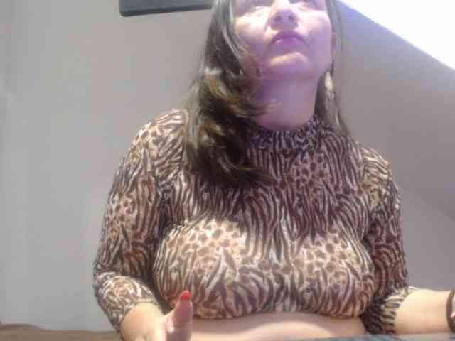 DeboraCienfuegos25 webcam