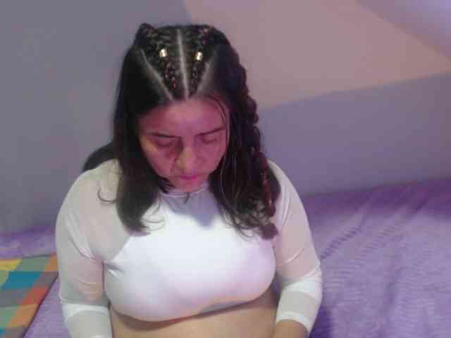 DeboraCienfuegos25 webcam