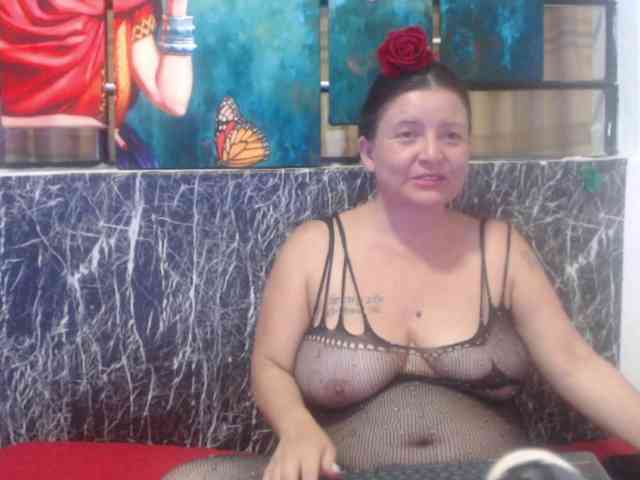 DeboraCienfuegos25 webcam