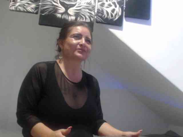 DeboraCienfuegos25 webcam