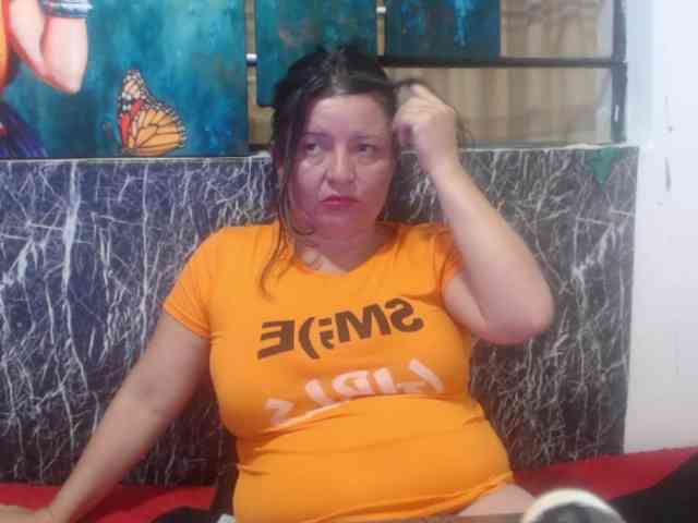 DeboraCienfuegos25 webcam