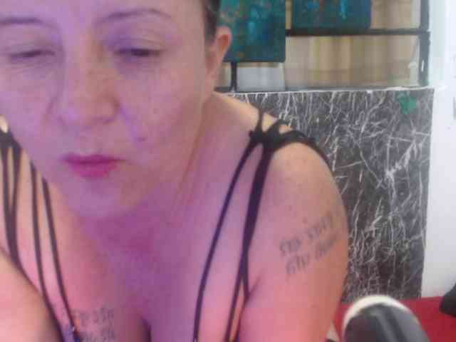 DeboraCienfuegos25 webcam