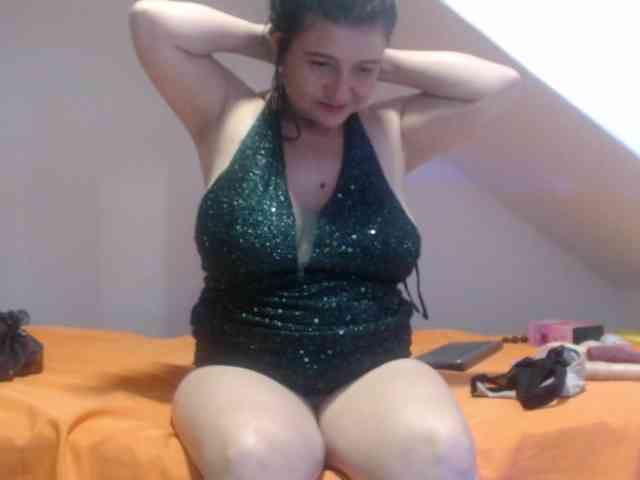 DeboraCienfuegos25 webcam