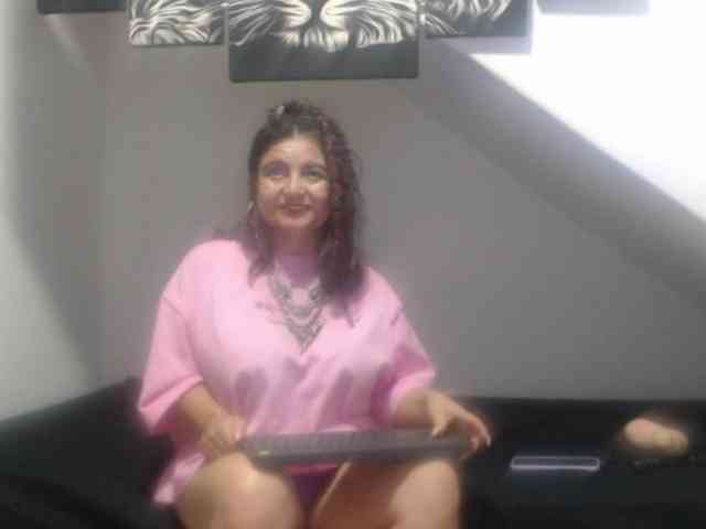 DeboraCienfuegos25 webcam