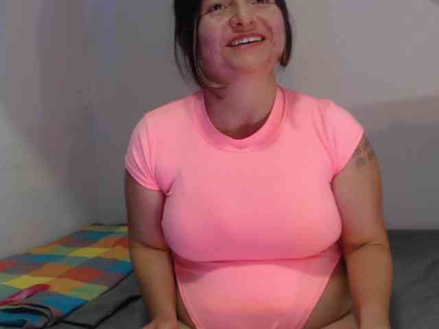 DeboraCienfuegos25 webcam