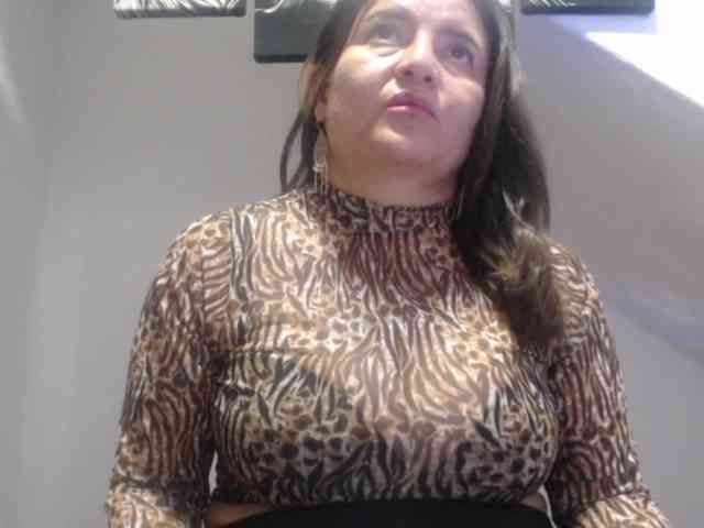 DeboraCienfuegos25 webcam