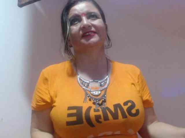 DeboraCienfuegos25 webcam