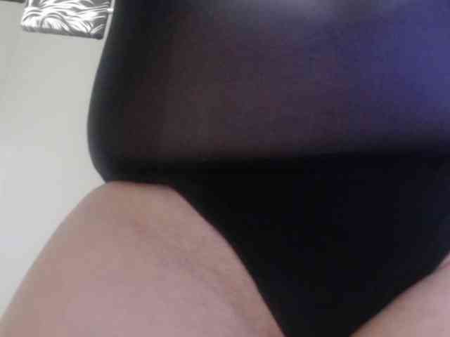 DeboraCienfuegos25 webcam