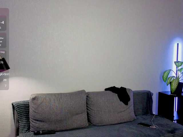 evelinav1uv webcam bongacams model stream image