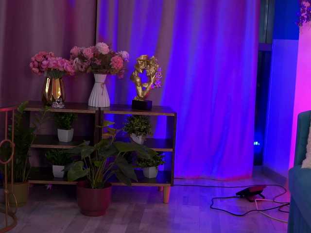 ElyssawetXX's BongaCams show and profile