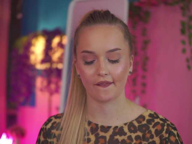 ElyssawetXX's BongaCams show and profile