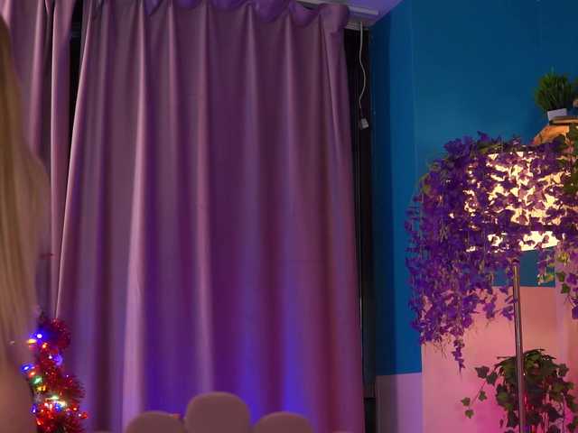 ElyssawetXX's BongaCams show and profile