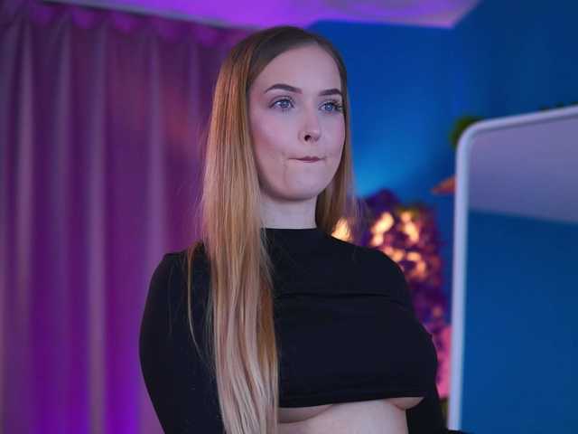 ElyssawetXX's BongaCams show and profile