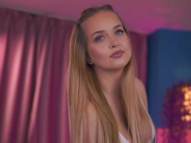 ElyssawetXX's BongaCams show and profile