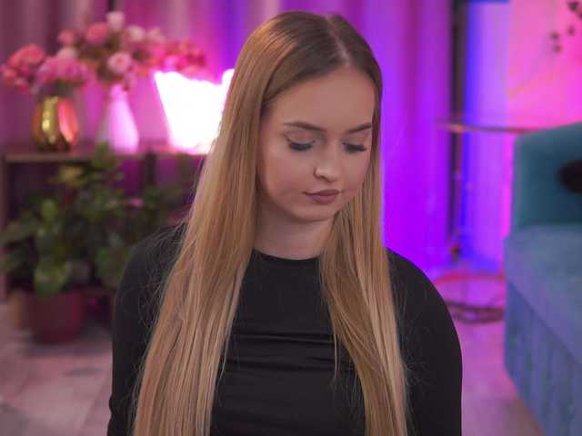 ElyssawetXX's BongaCams show and profile