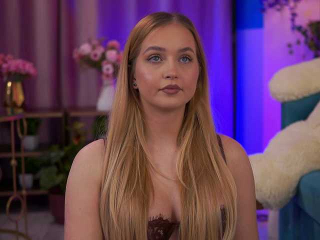 ElyssawetXX's BongaCams show and profile