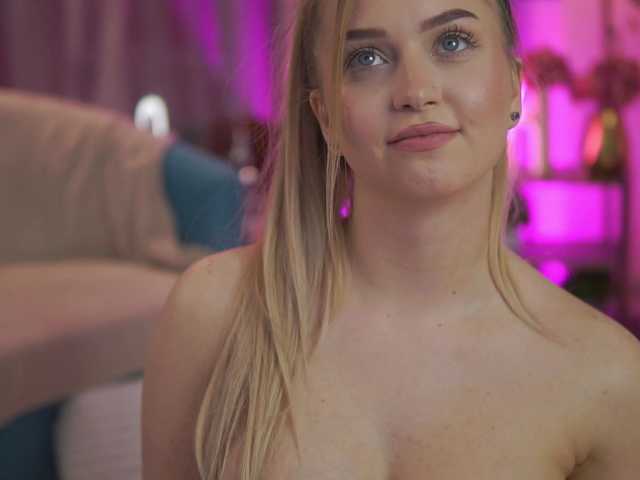 ElyssawetXX's BongaCams show and profile