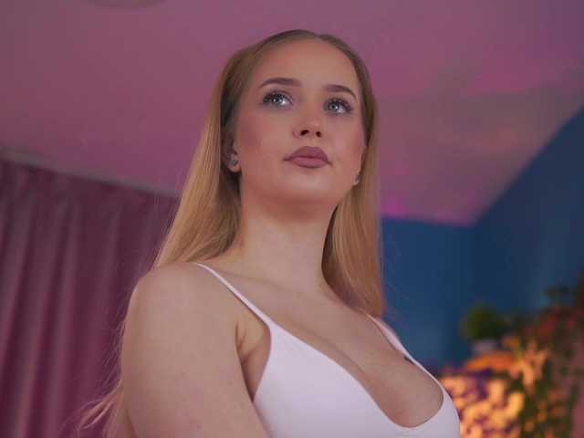 ElyssawetXX's BongaCams show and profile