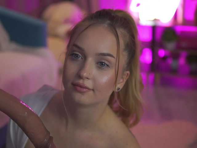 ElyssawetXX's BongaCams show and profile