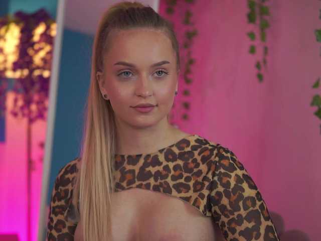 ElyssawetXX's BongaCams show and profile