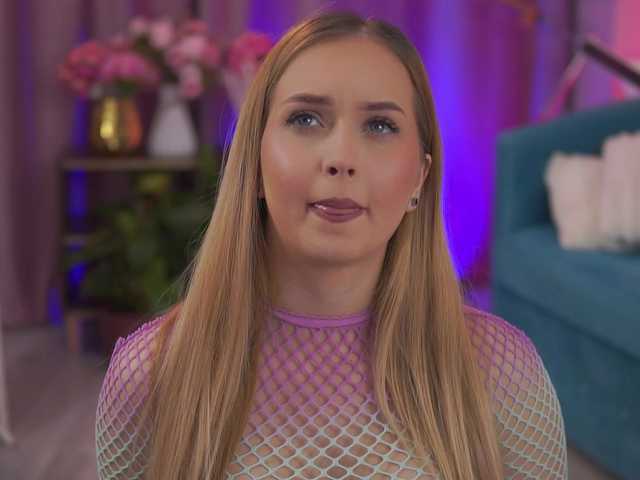 ElyssawetXX's BongaCams show and profile