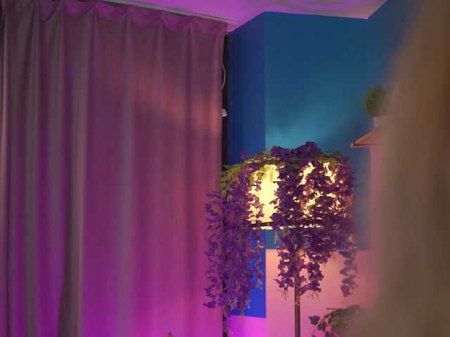 ElyssawetXX's BongaCams show and profile