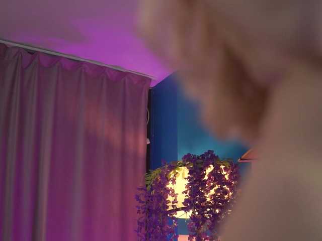 ElyssawetXX's BongaCams show and profile