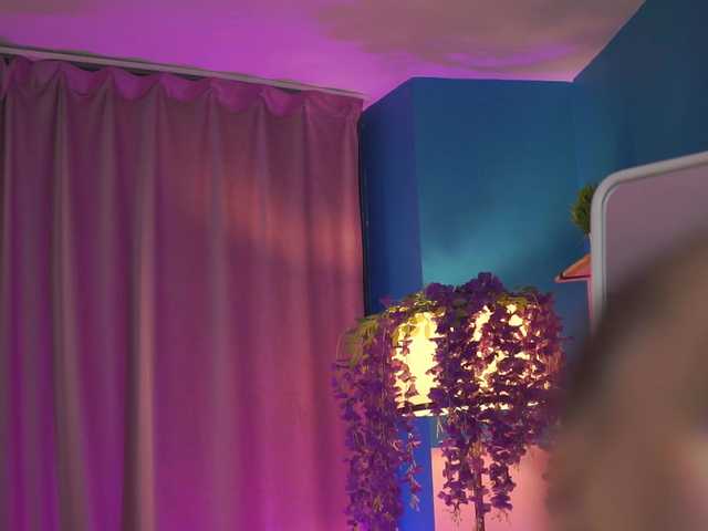 ElyssawetXX's BongaCams show and profile