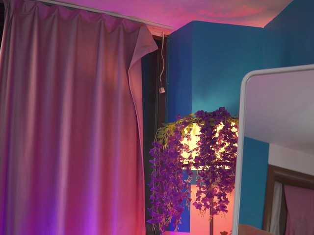 ElyssawetXX's BongaCams show and profile